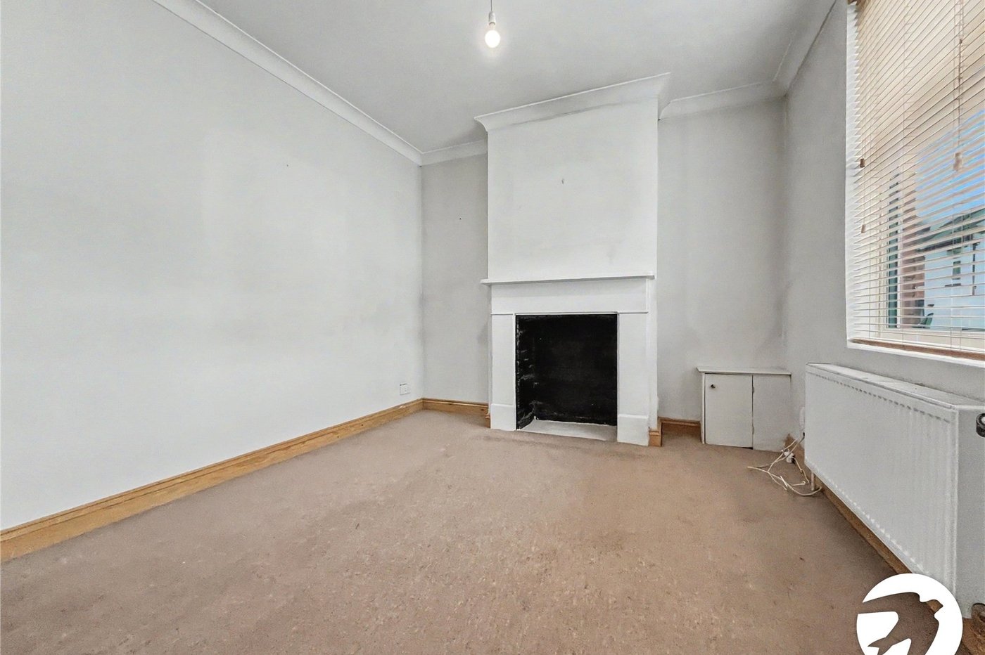 2 bedroom house to rent in Rochester | Robinson Michael & Jackson