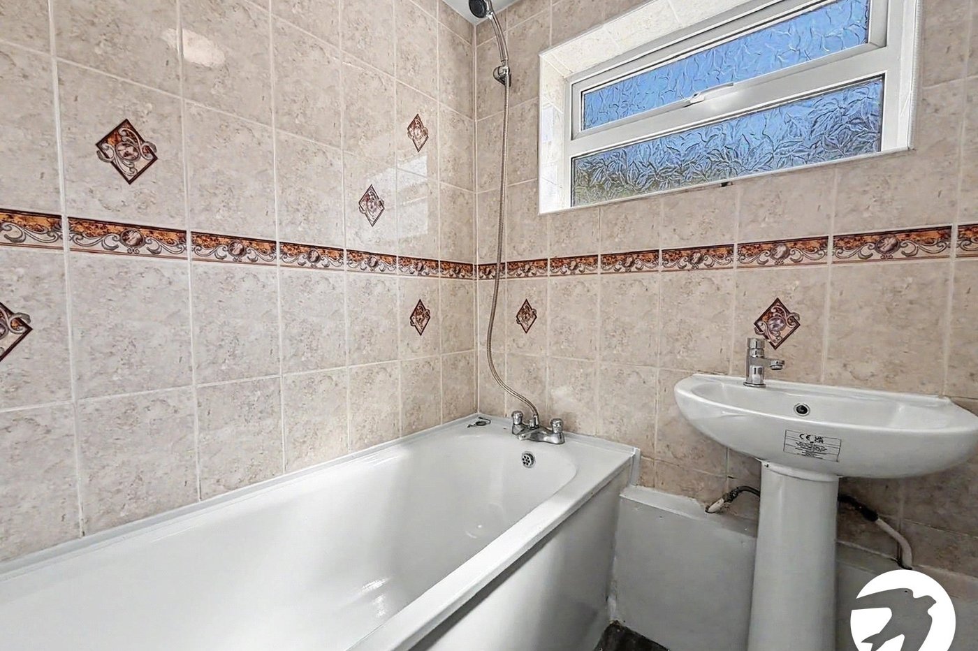 4 bedroom house to rent in Rochester | Robinson Michael & Jackson