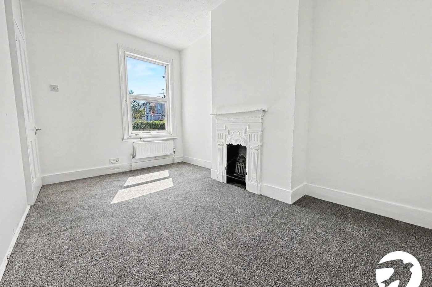 4 bedroom house to rent in Rochester | Robinson Michael & Jackson