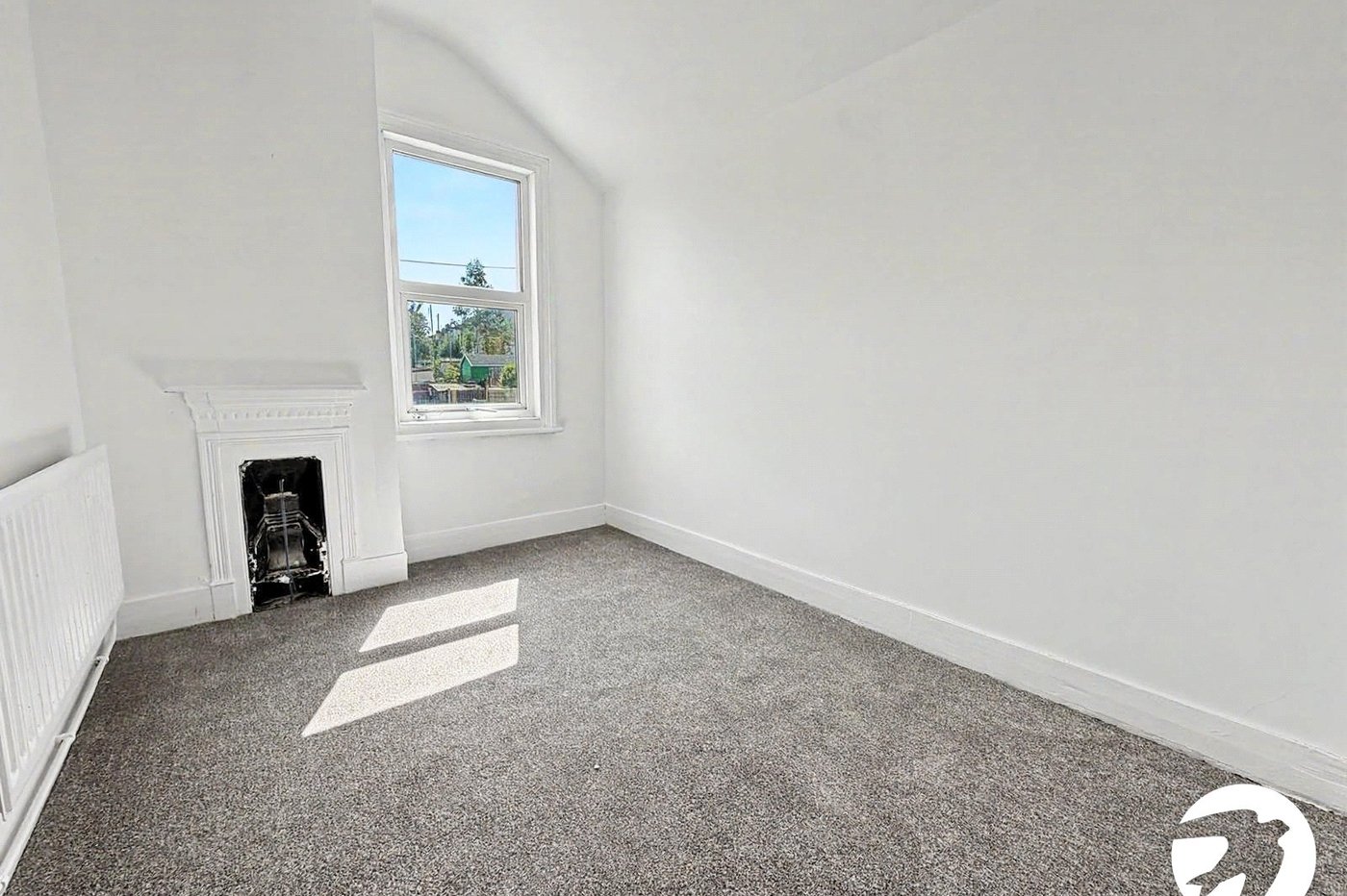 4 bedroom house to rent in Rochester | Robinson Michael & Jackson