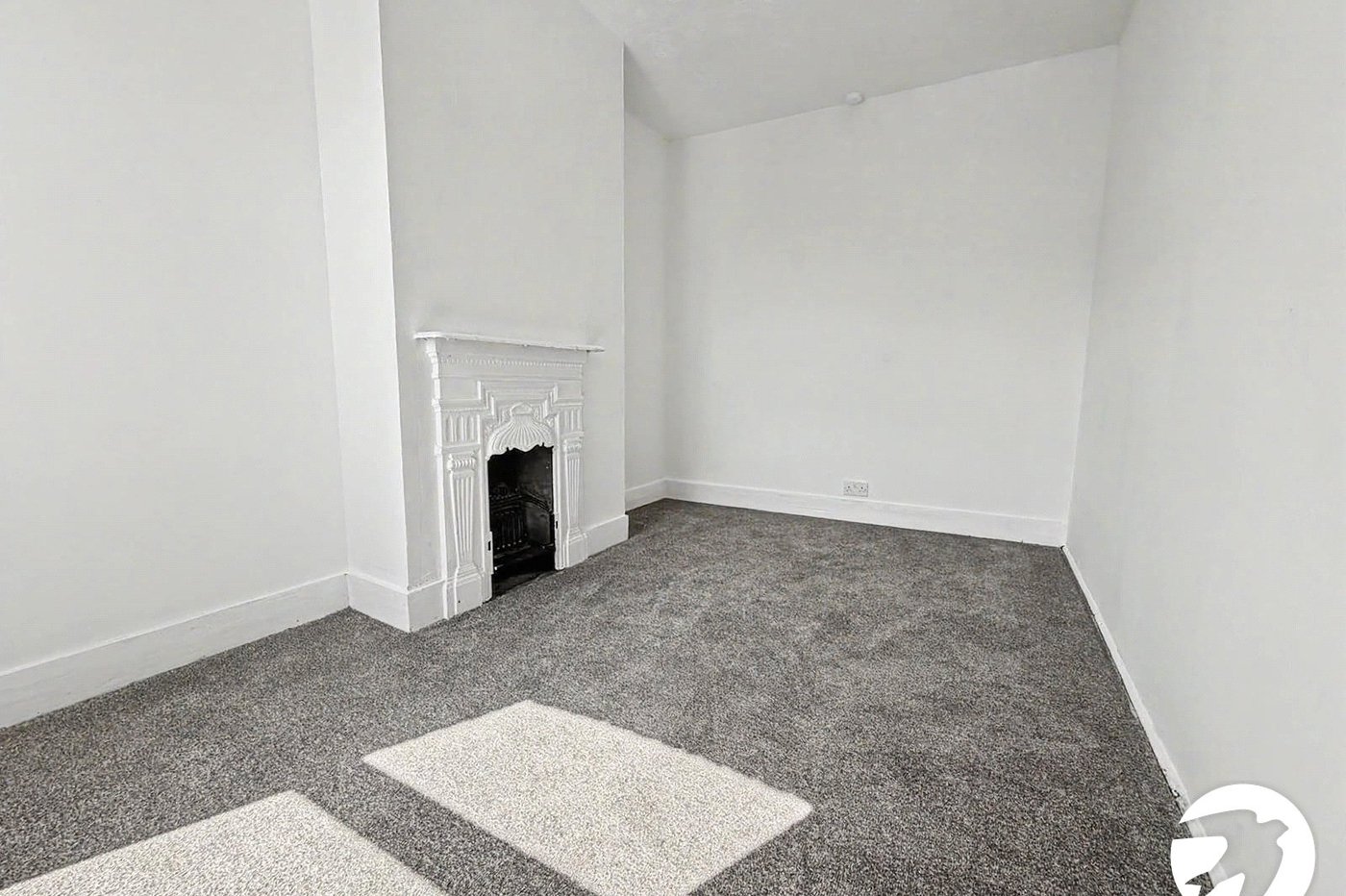 4 bedroom house to rent in Rochester | Robinson Michael & Jackson