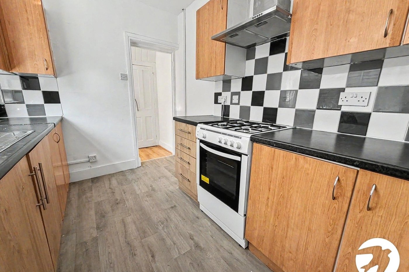 4 bedroom house to rent in Rochester | Robinson Michael & Jackson