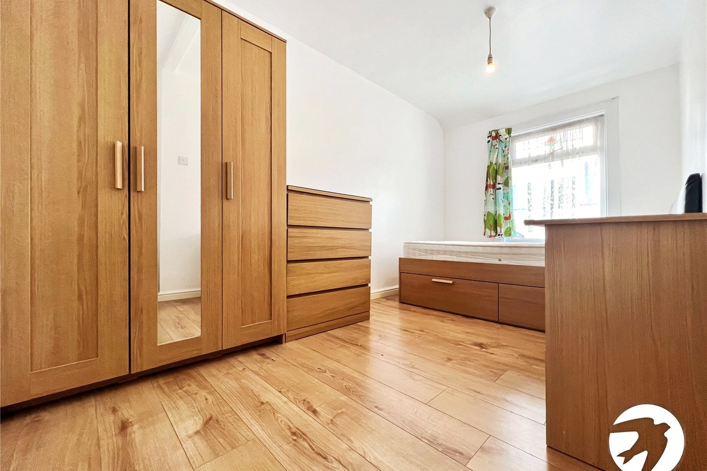 3 bedroom house to rent in Dartford | Robinson Jackson