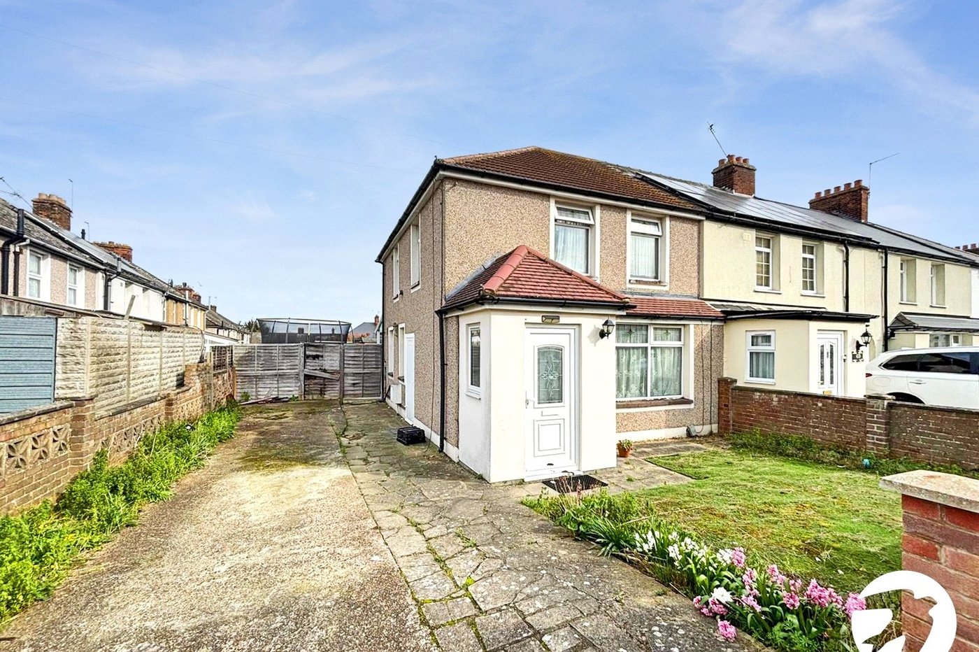 3 bedroom house to rent in Dartford | Robinson Jackson