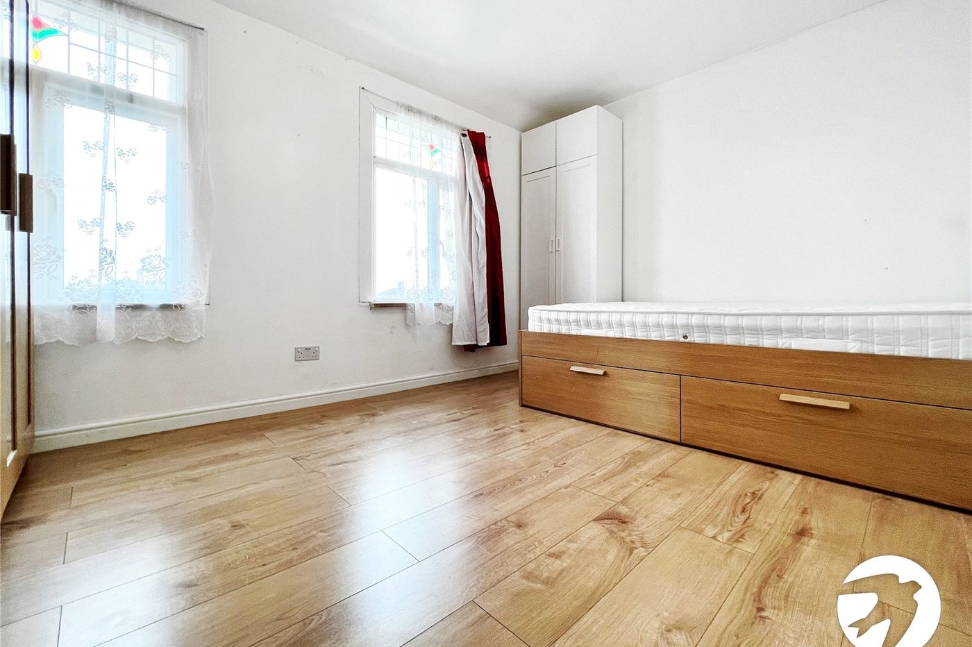 3 bedroom house to rent in Dartford | Robinson Jackson