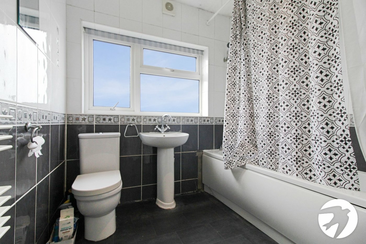 3 bedroom house to rent in Gravesend | Robinson Michael & Jackson