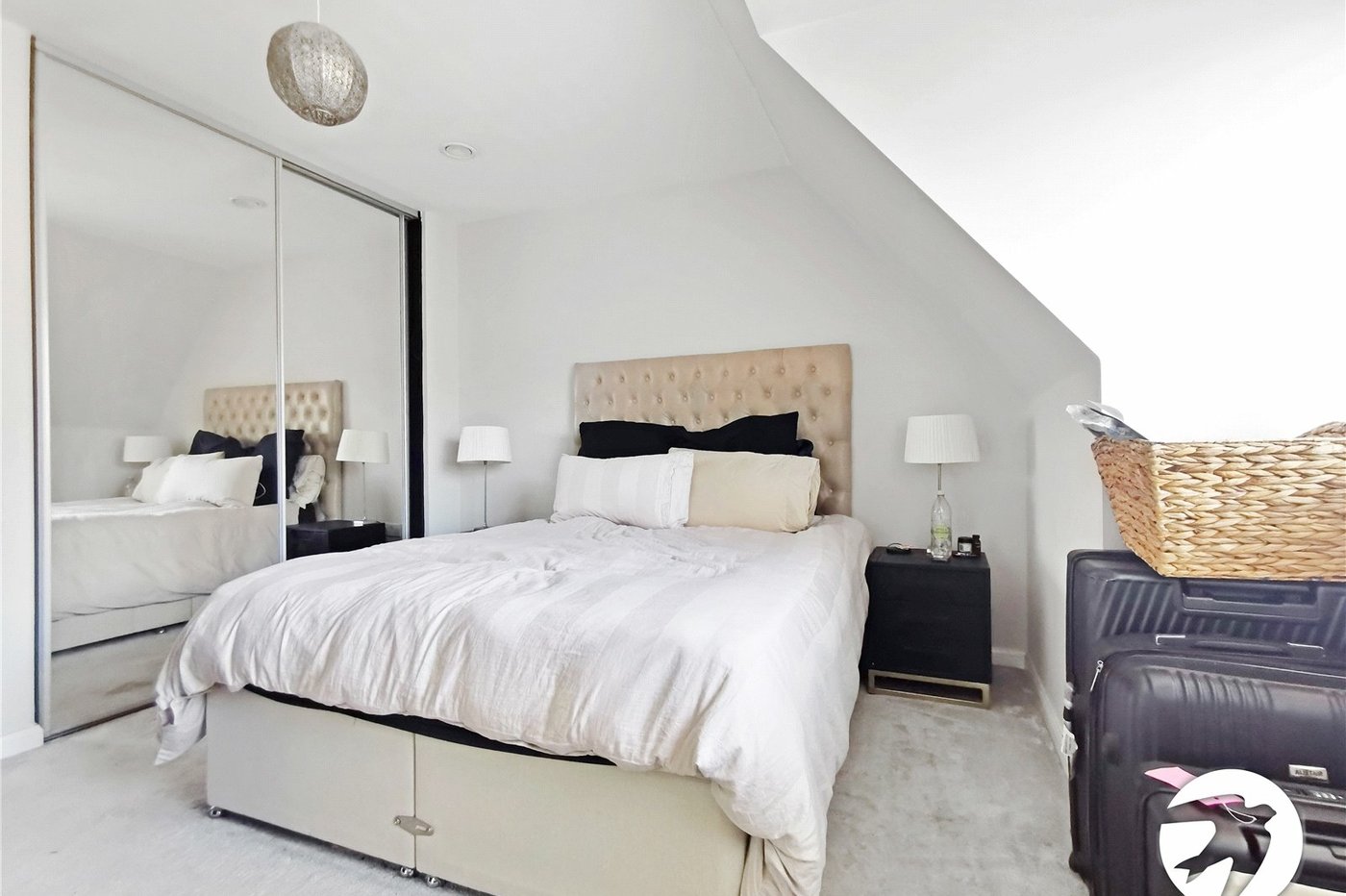 3 bedroom house to rent in Dartford | Robinson Jackson