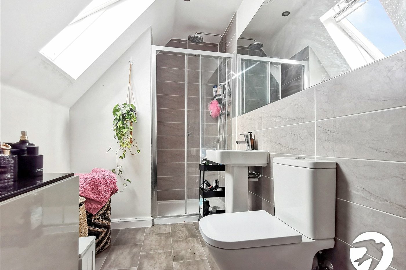 3 bedroom house to rent in Dartford | Robinson Jackson