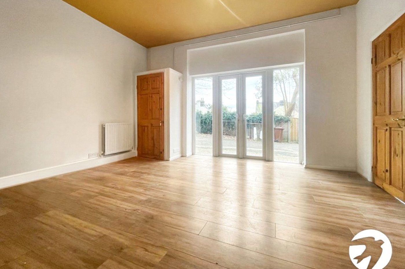 3 bedroom house to rent in Vicarage Road | Robinson Michael & Jackson