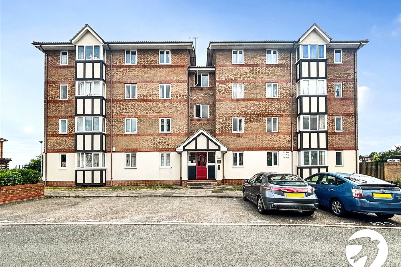 2 bedroom property to rent in Erith | Robinson Jackson