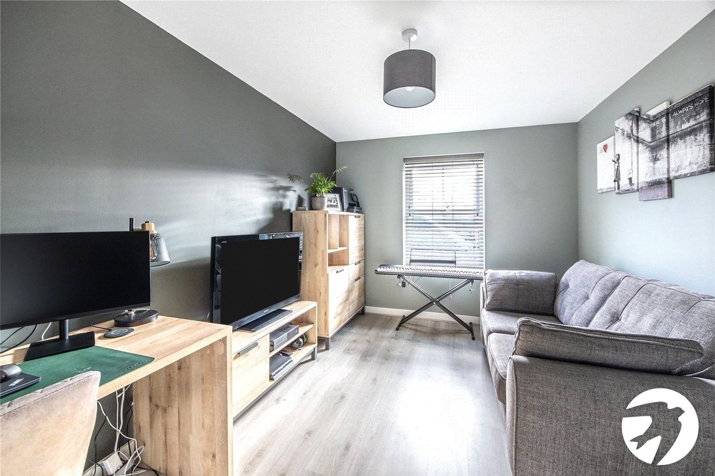 2 bedroom property to rent in Allington | Robinson Michael & Jackson