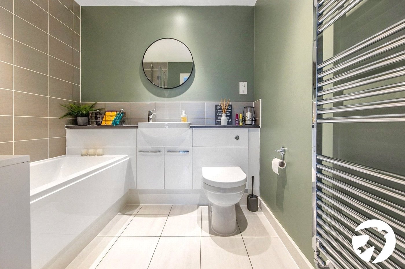 2 bedroom property to rent in Allington | Robinson Michael & Jackson