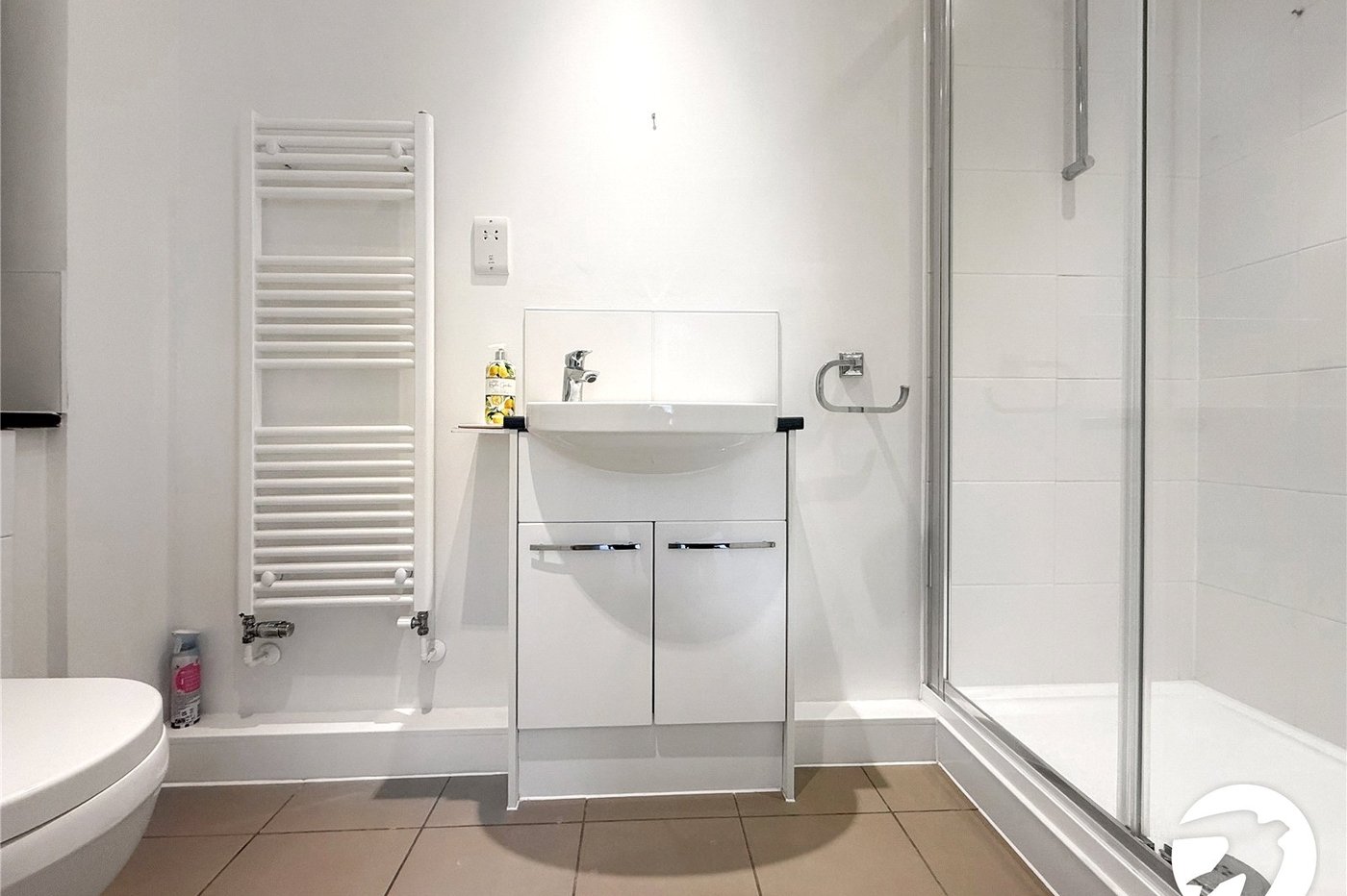 2 bedroom property to rent in Allington | Robinson Michael & Jackson