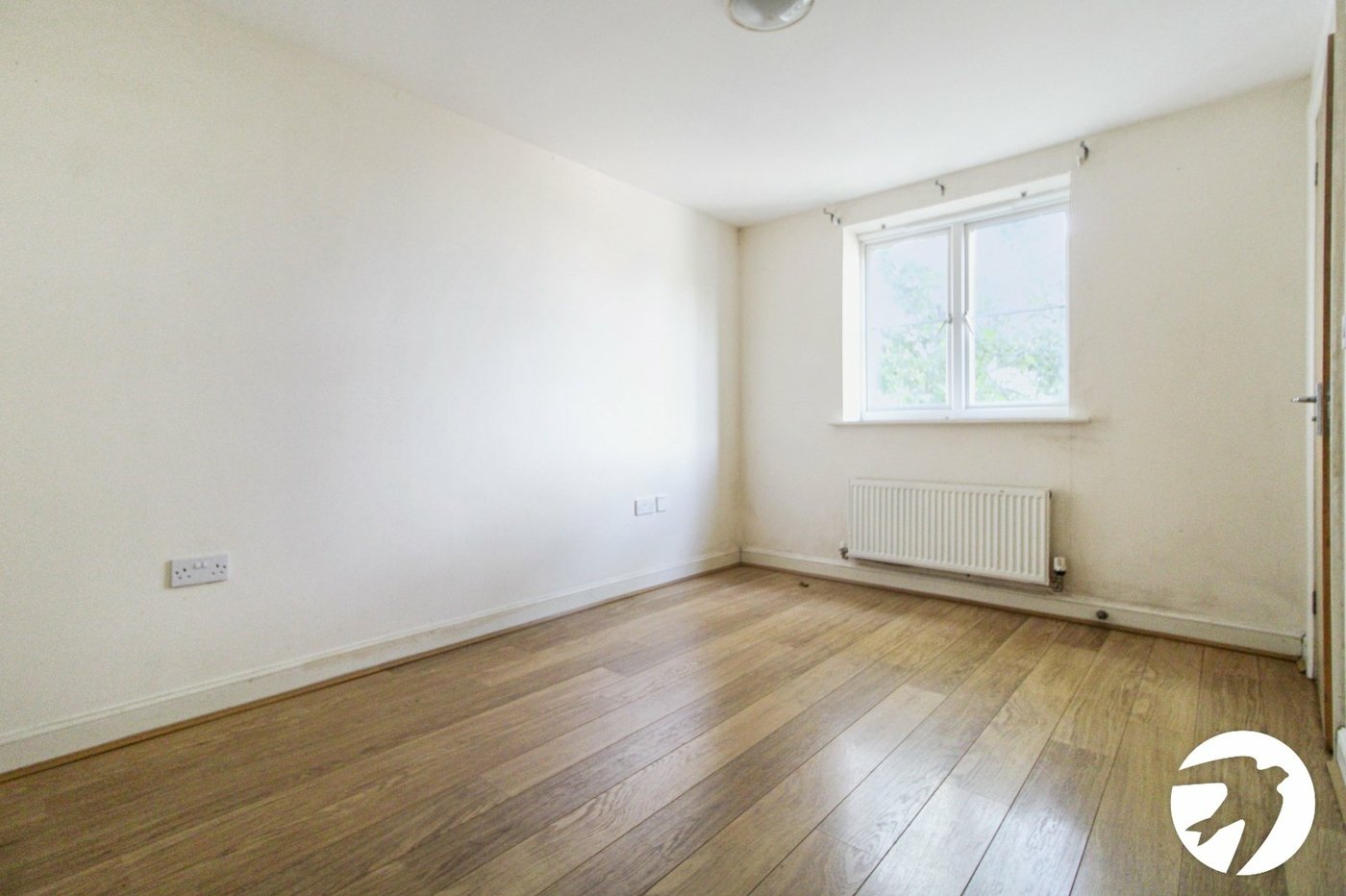 2 bedroom property to rent in Greenhithe | Robinson Michael & Jackson