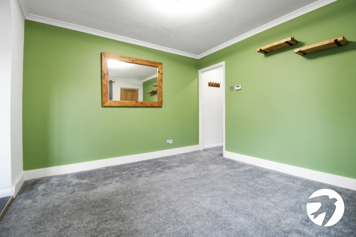 1 bedroom property to rent in Greenhithe | Robinson Michael & Jackson