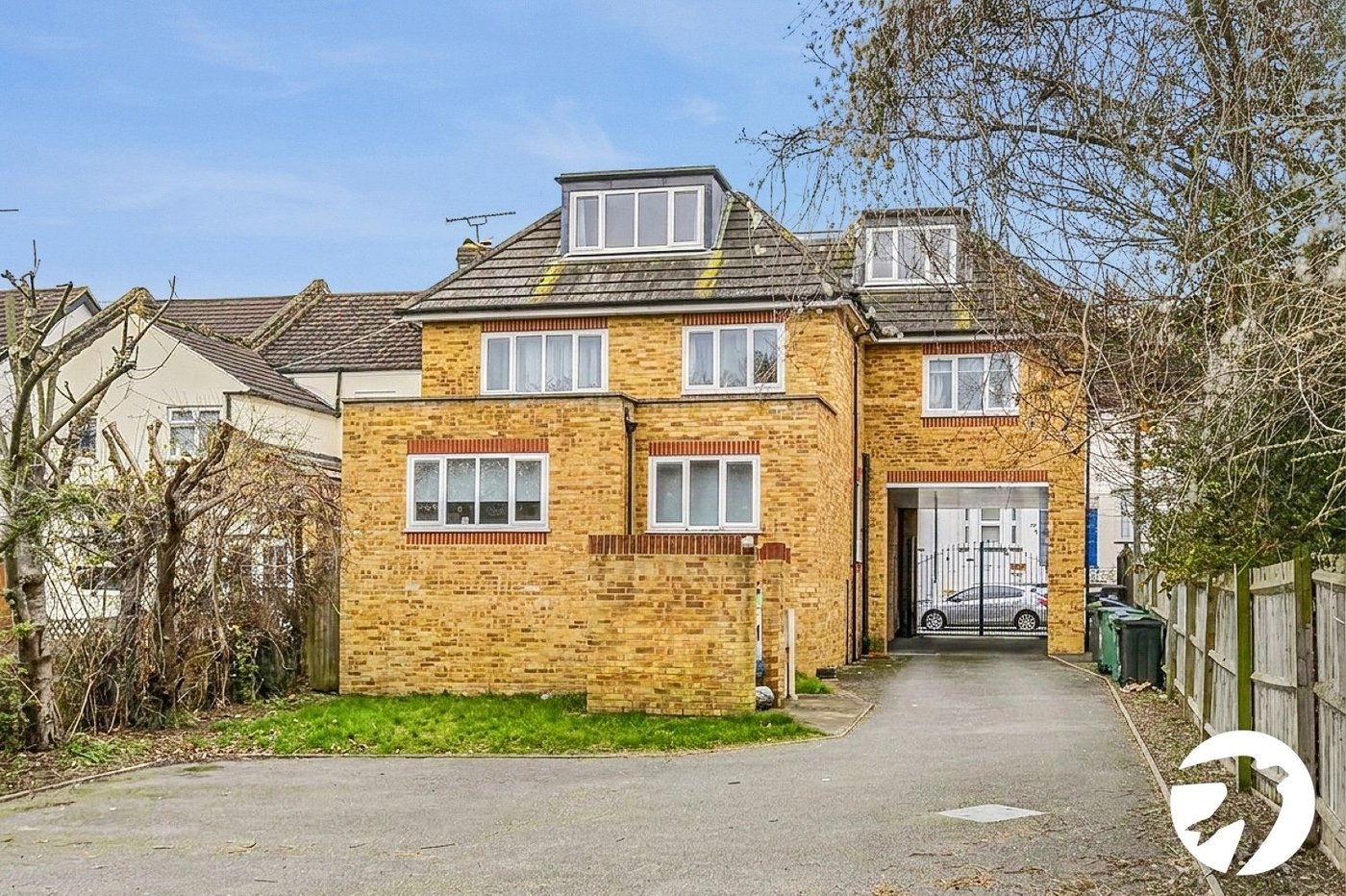 1 bedroom property to rent in Greenhithe | Robinson Michael & Jackson