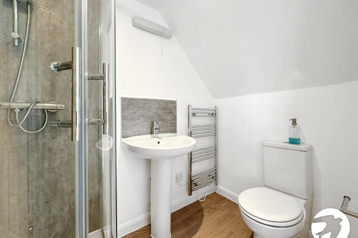 1 bedroom property to rent in Greenhithe | Robinson Michael & Jackson