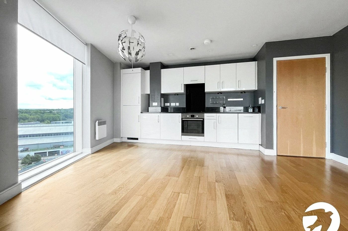 2 bedroom property to rent in Dock Head Road | Robinson Michael & Jackson