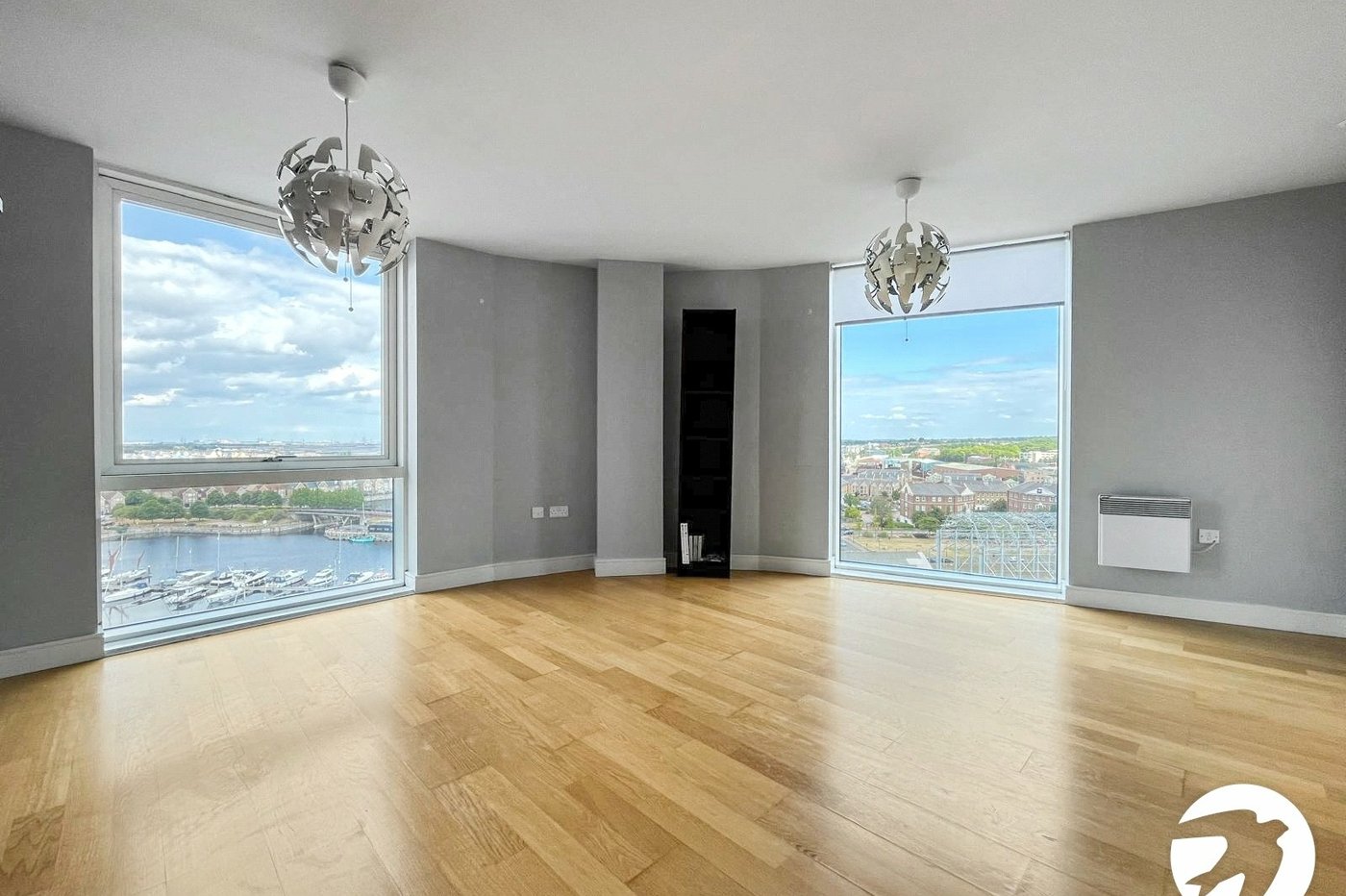 2 bedroom property to rent in Dock Head Road | Robinson Michael & Jackson