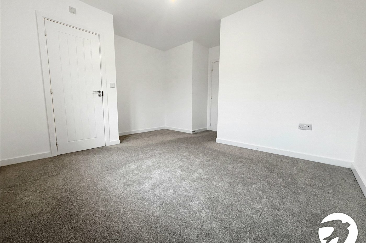 3 bedroom house to rent in Rainham | Robinson Michael & Jackson