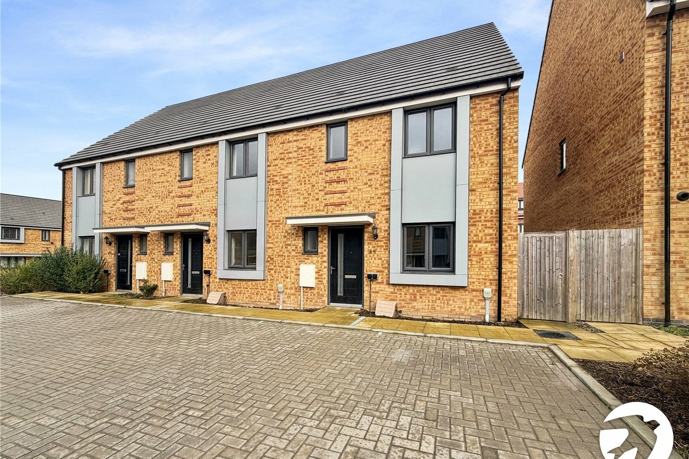 3 bedroom house to rent in Rainham | Robinson Michael & Jackson