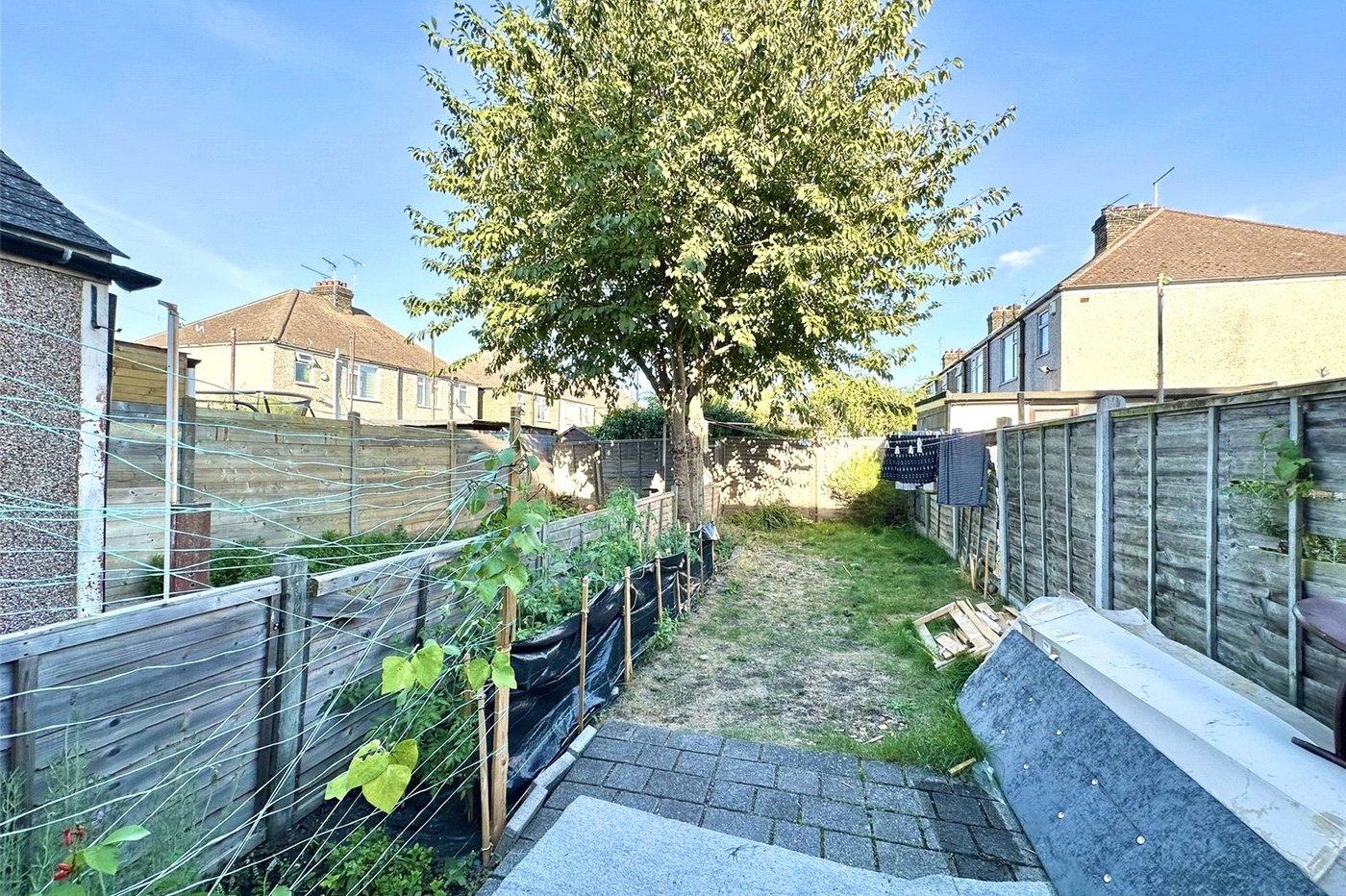 2 bedroom house to rent in Swanscombe | Robinson Michael & Jackson