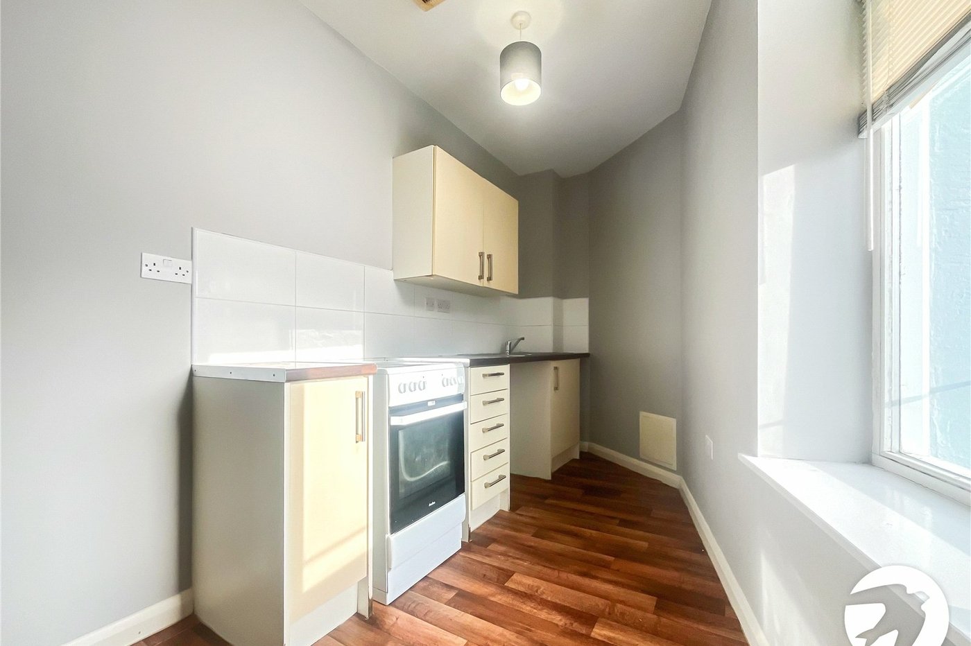 2 bedroom property to rent in Gillingham | Robinson Michael & Jackson