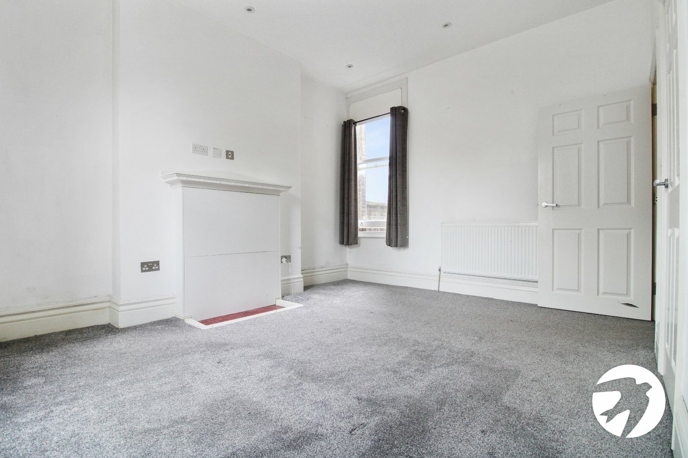 2 bedroom property to rent in Gravesend | Robinson Michael & Jackson