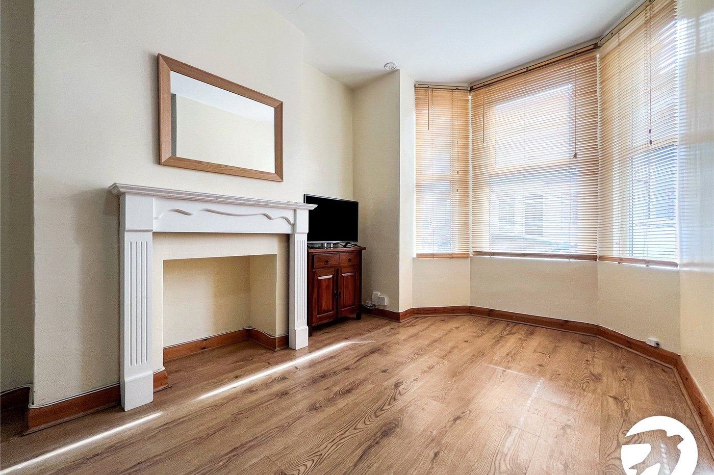 3 bedroom house to rent in Rochester | Robinson Michael & Jackson