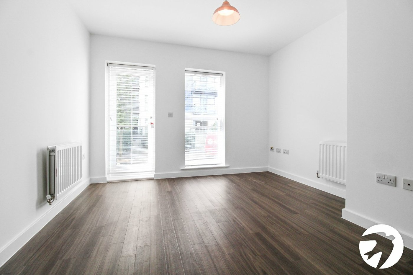 1 bedroom property to rent in Greenhithe | Robinson Michael & Jackson