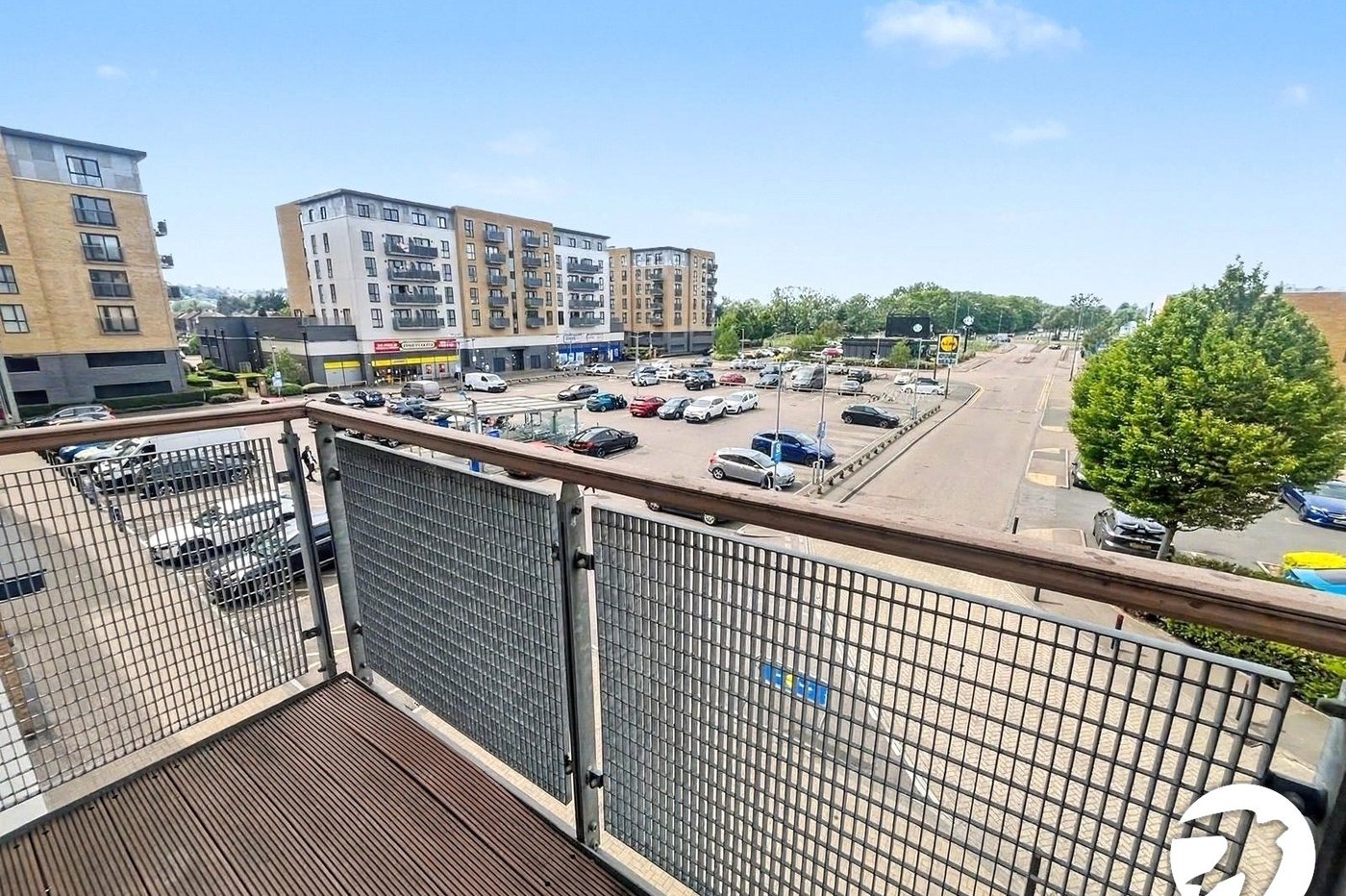 2 bedroom property to rent in Belvedere | Robinson Jackson