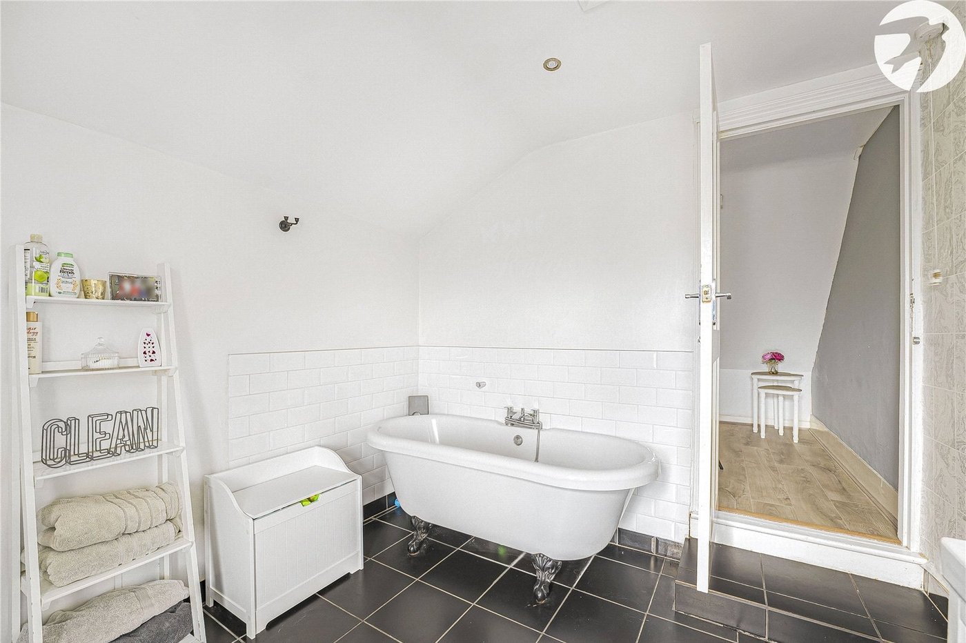 4 bedroom house to rent in Dartford | Robinson Jackson