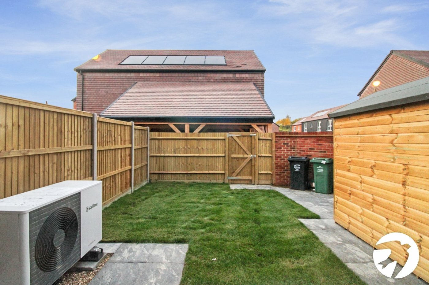 3 bedroom house to rent in Alkerden | Robinson Michael & Jackson