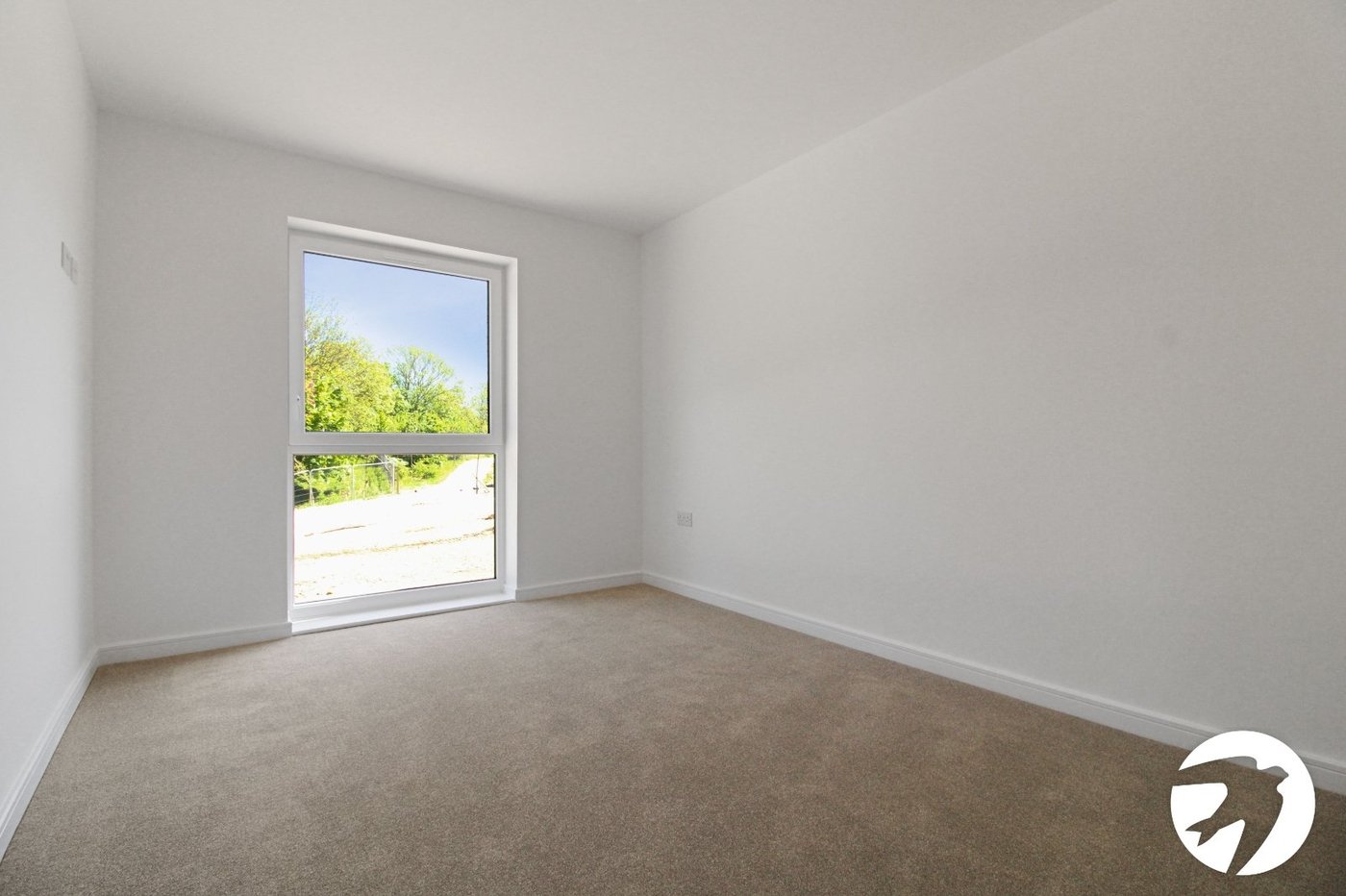 2 bedroom property to rent in Alkerden | Robinson Michael & Jackson