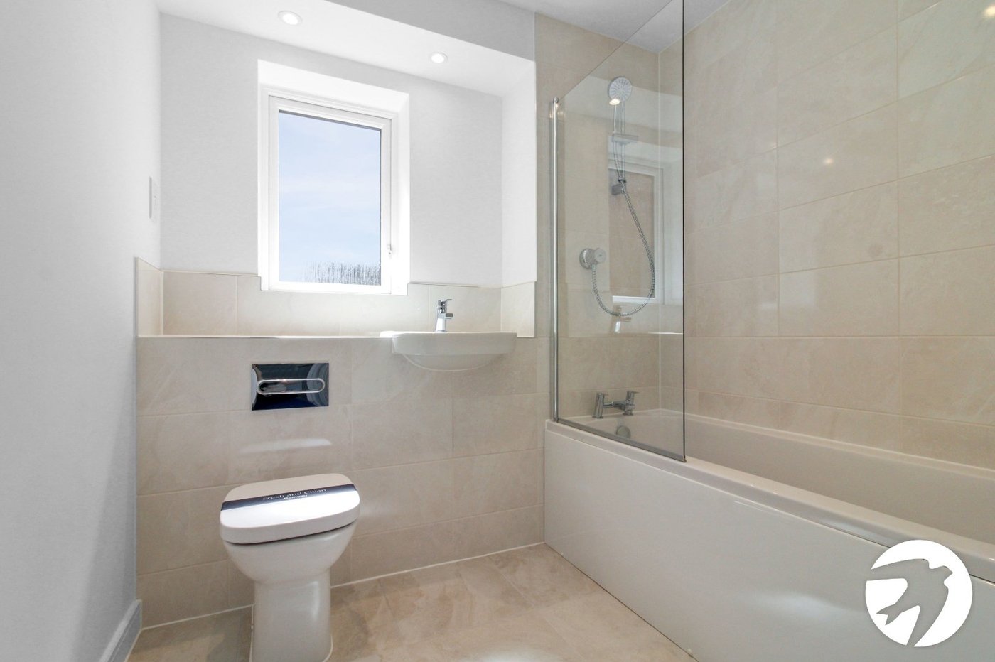 2 bedroom property to rent in Alkerden | Robinson Michael & Jackson