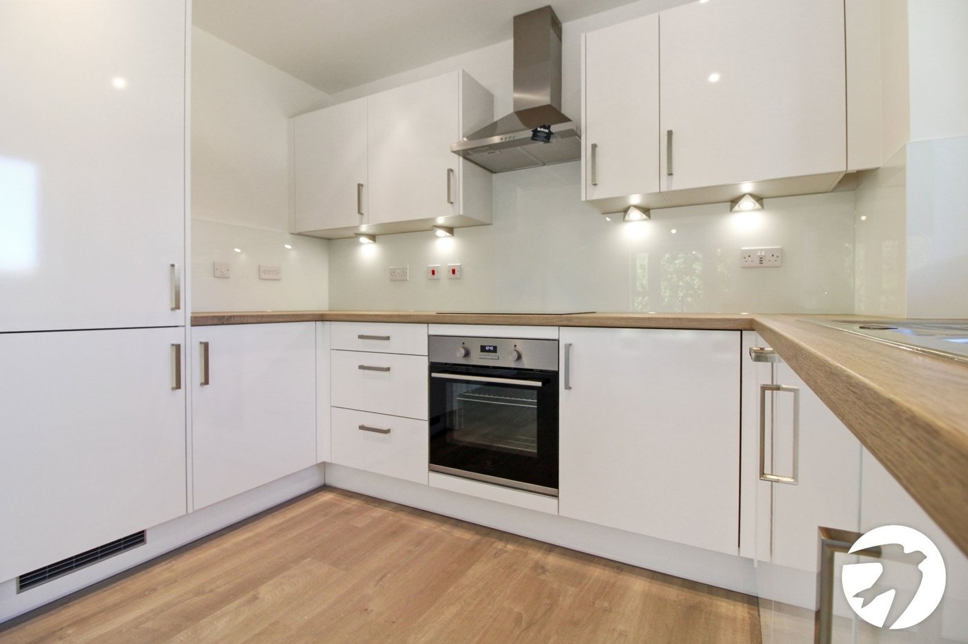 2 bedroom property to rent in Alkerden | Robinson Michael & Jackson