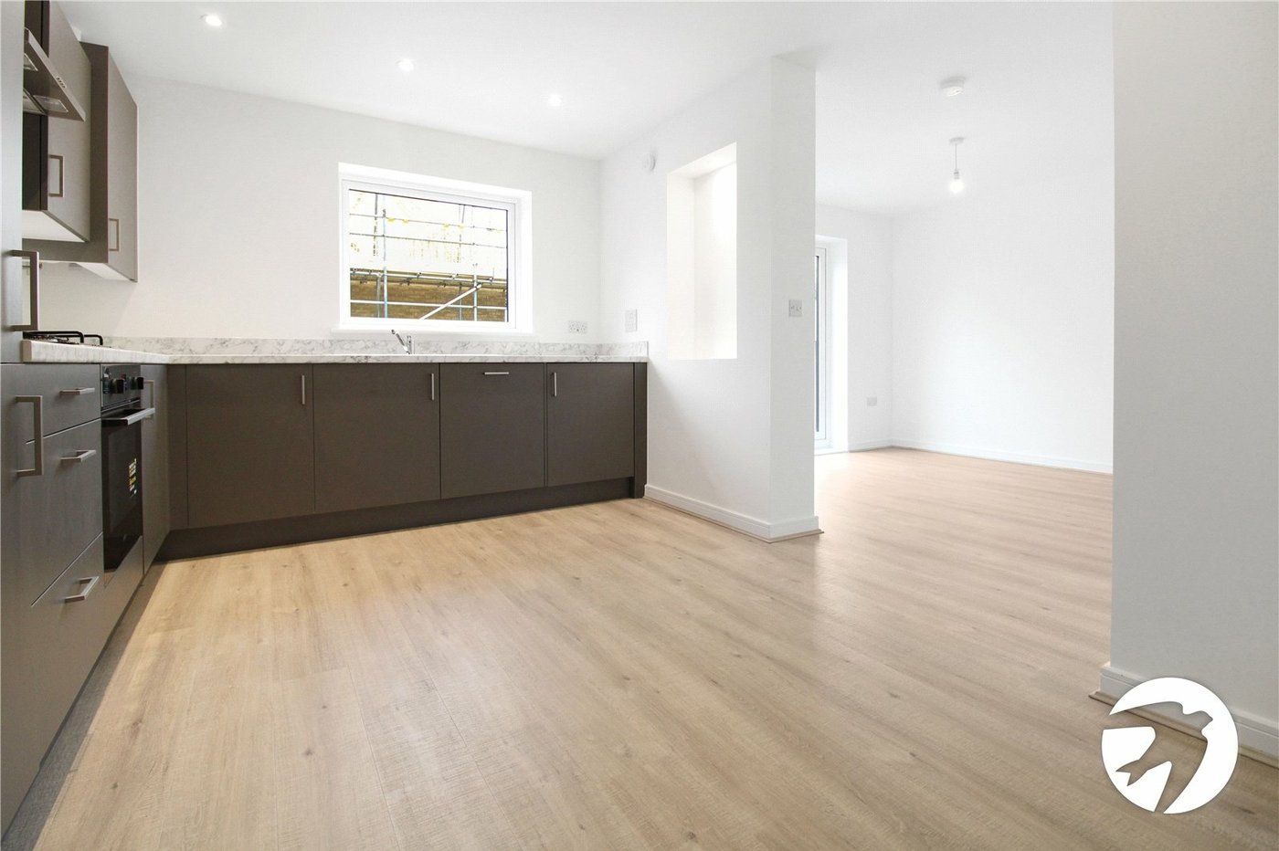 2 bedroom house to rent in Alkerden | Robinson Michael & Jackson