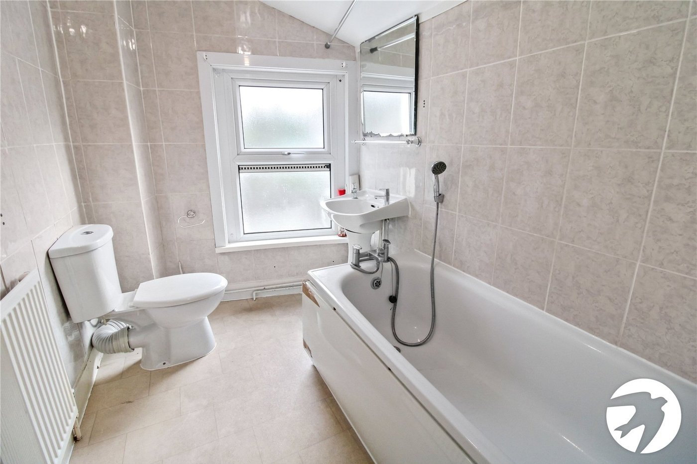 2 bedroom house to rent in Northfleet | Robinson Michael & Jackson