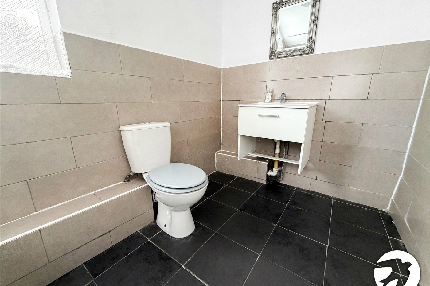 3 bedroom house to rent in Gillingham | Robinson Michael & Jackson
