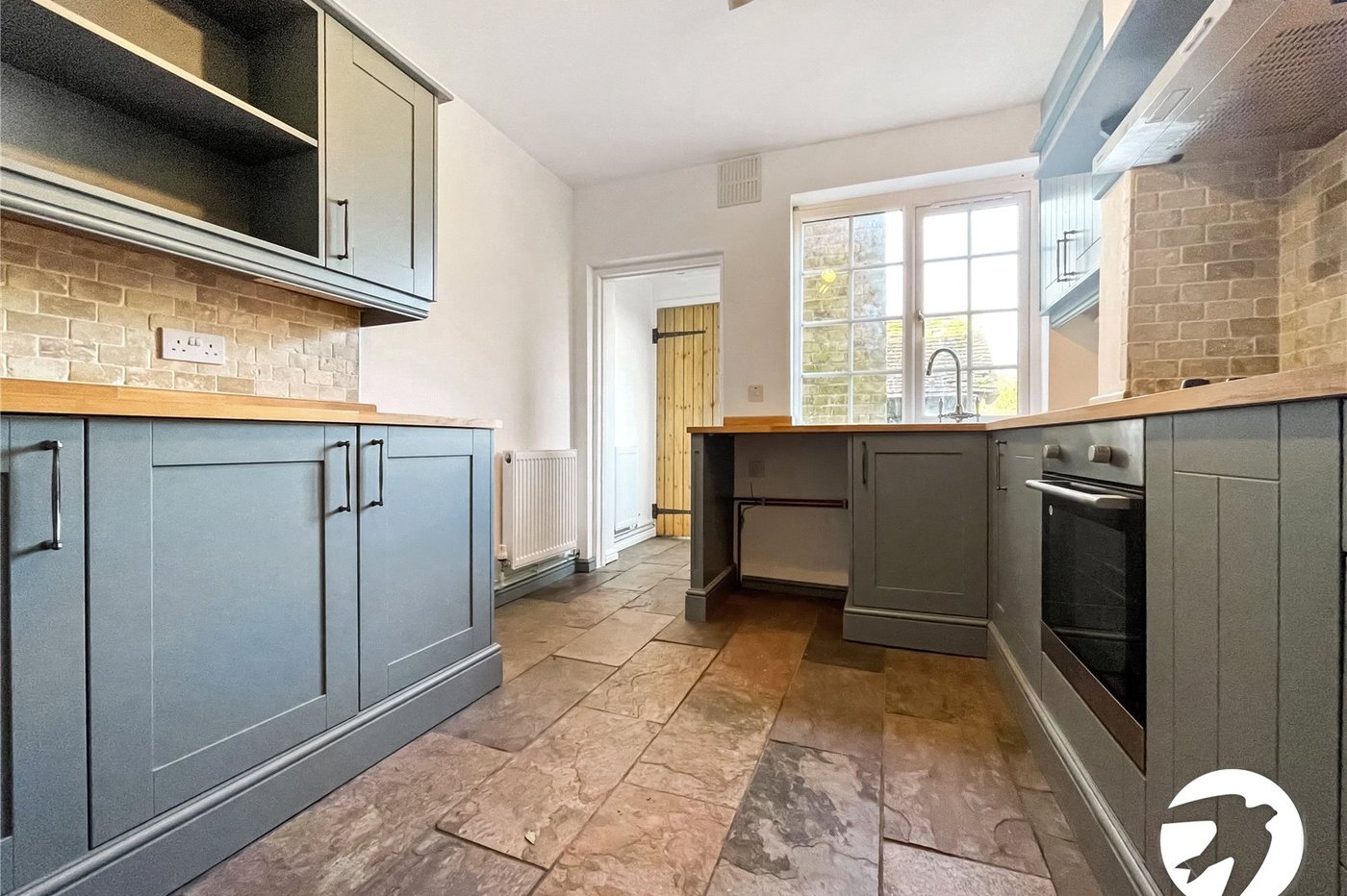 3 bedroom house to rent in Horton Kirby | Robinson Jackson