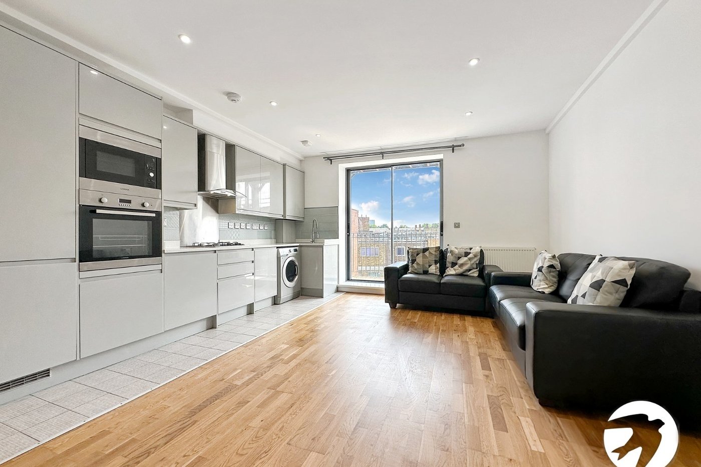 2 bedroom property to rent in Eltham | Robinson Jackson