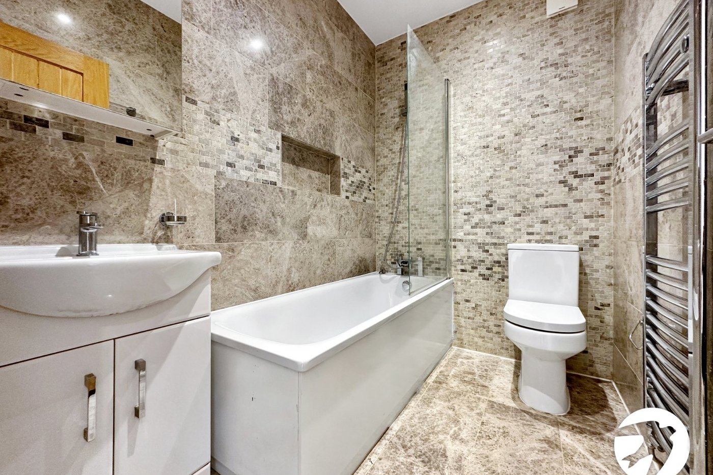 2 bedroom property to rent in Eltham | Robinson Jackson