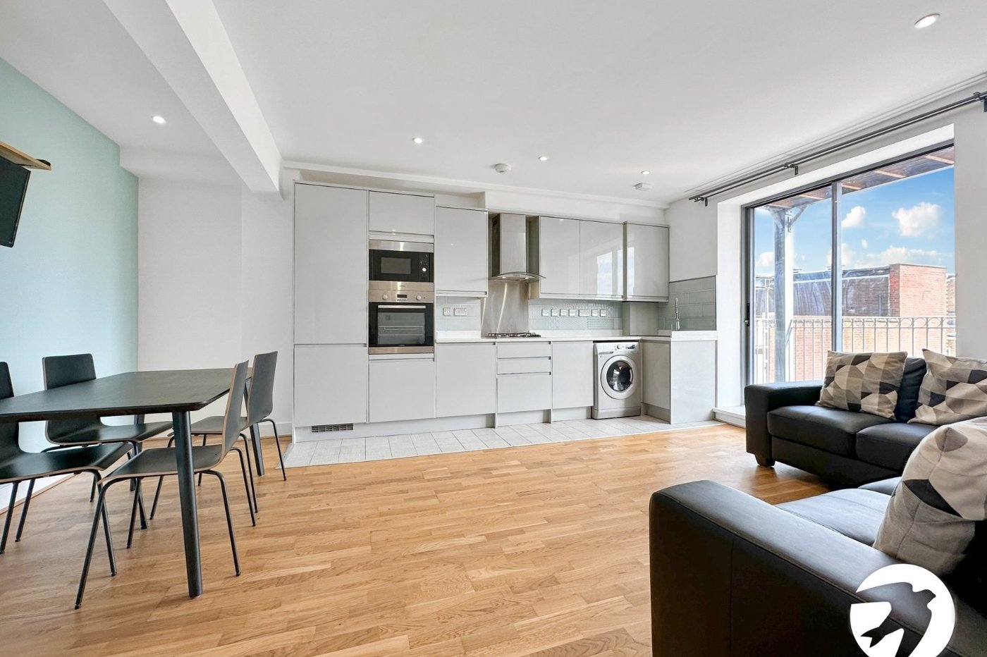 2 bedroom property to rent in Eltham | Robinson Jackson