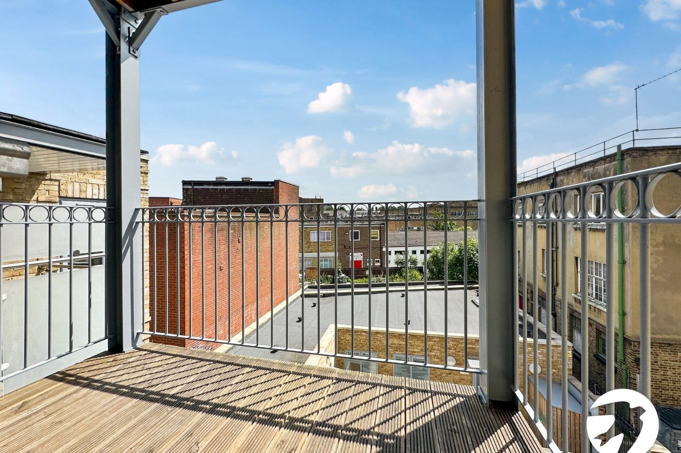 2 bedroom property to rent in Eltham | Robinson Jackson