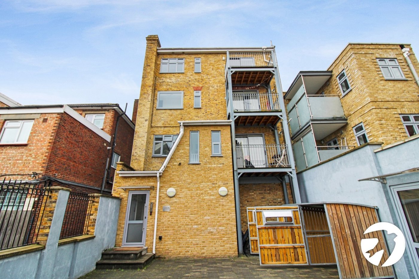 2 bedroom property to rent in Eltham | Robinson Jackson