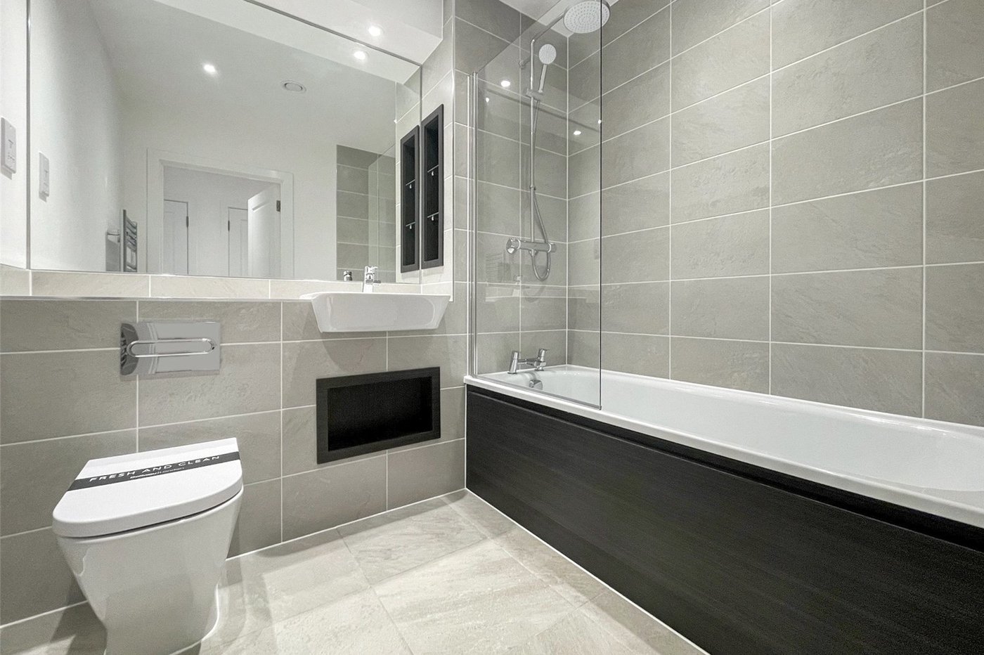 1 bedroom property to rent in 5 Regal Walk | Robinson Jackson