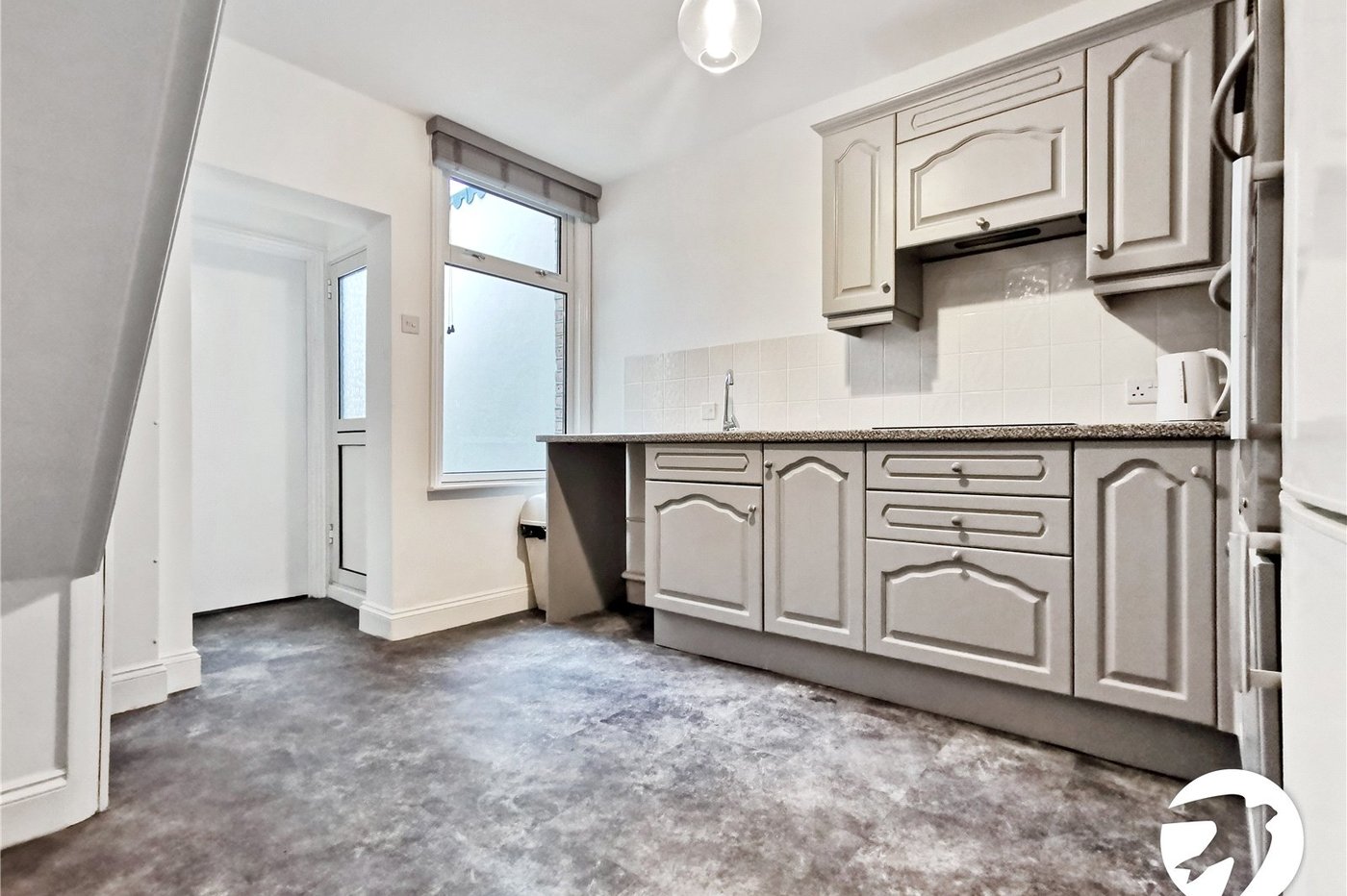 2 bedroom house to rent in Erith | Robinson Jackson