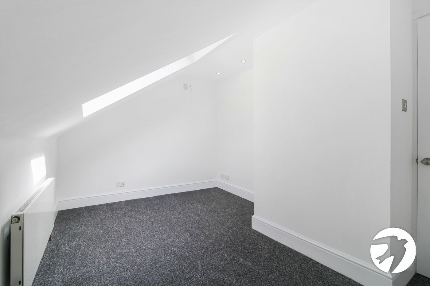 2 bedroom property to rent in London | Robinson Jackson