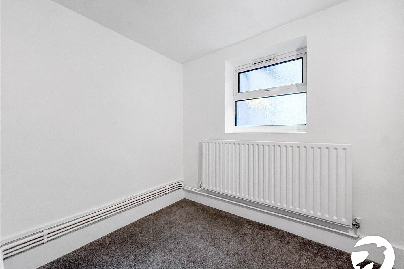 2 bedroom property to rent in London | Robinson Jackson