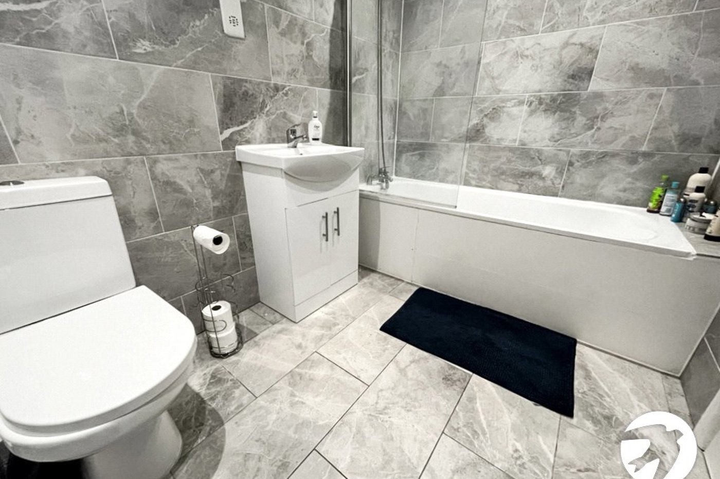 2 bedroom property to rent in Chatham | Robinson Michael & Jackson